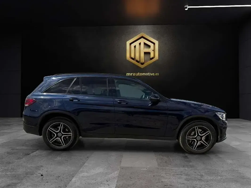 Usado Mercedes GLC300 320 CV (235 kW) 2022 Azul SUV