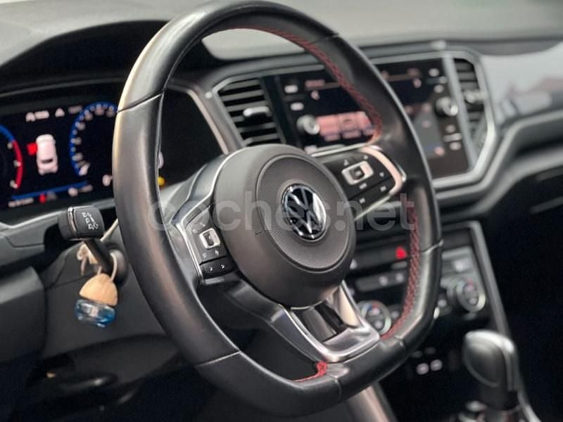 Usado VW T-Roc Sportline 150 CV (110 kW) 2021 Gris / plata SUV