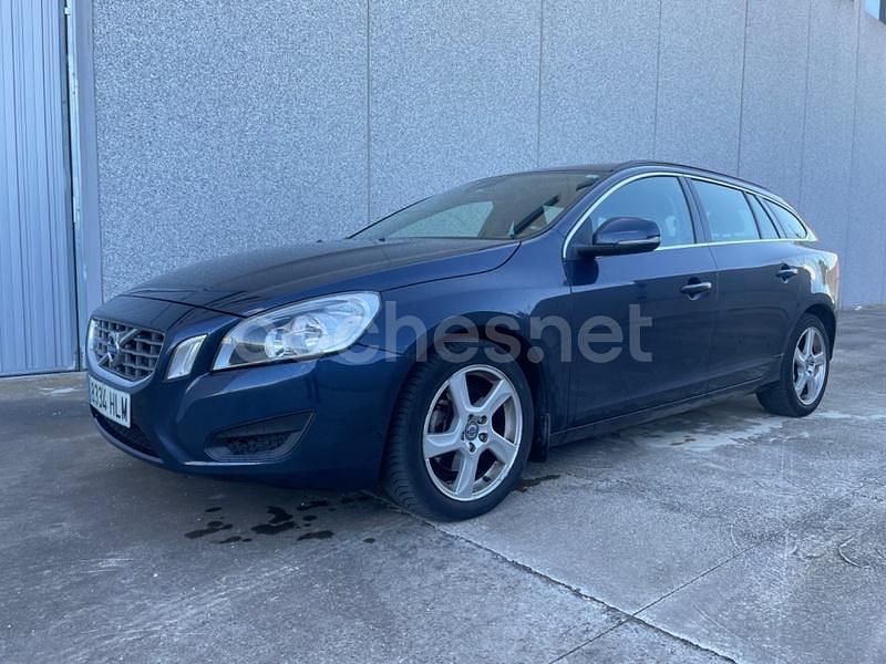 Azul Usado 2012 Volvo V60 Momentum Familiar | 10.500 € (Un poco caro) - Imagen 1/4