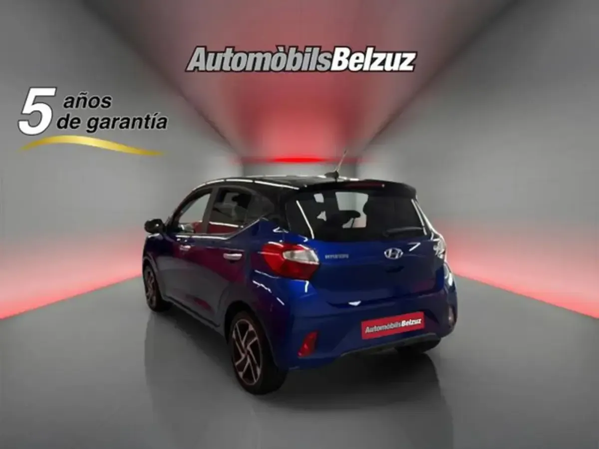 Usado Hyundai i10 85 CV (62 kW) 2022 Azul Utilitario
