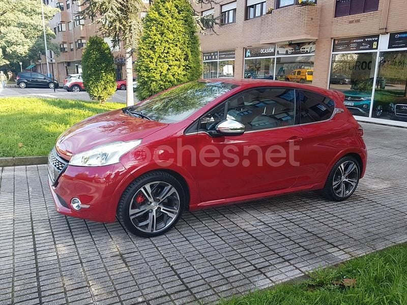 Usado Peugeot 208 GTi 200 CV (147 kW) 2013 Rojo Utilitario