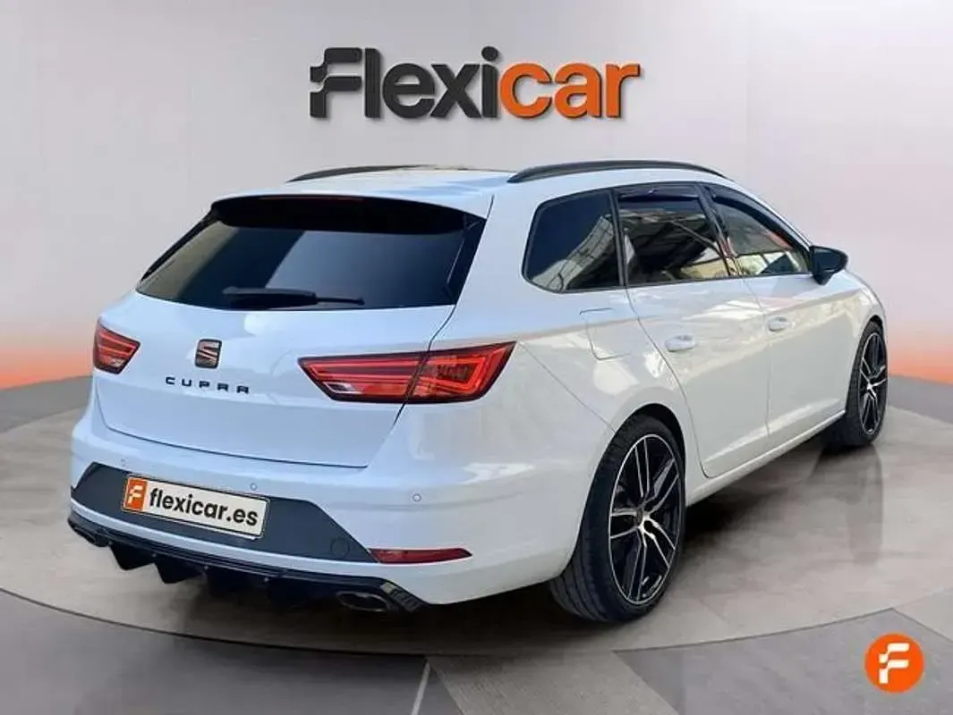 Usado Seat Leon ST CUPRA 290 CV (213 kW) 2019 Blanco Familiar