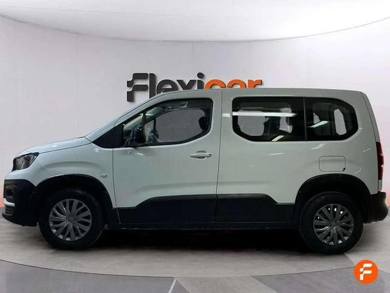Usado Peugeot Rifter Active 102 CV (75 kW) 2022 Blanco Monovolumen