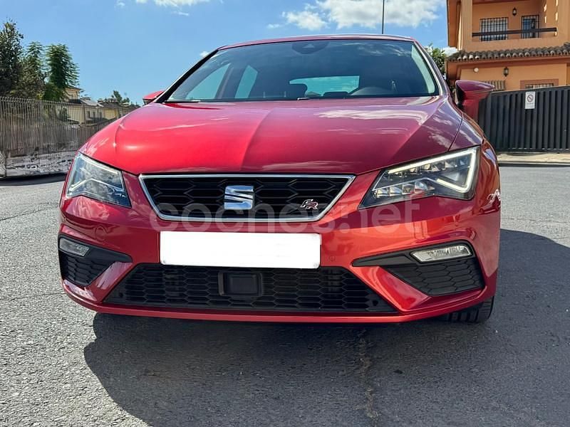 Usado Seat Leon FR 150 CV (110 kW) 2019 Rojo Berlina