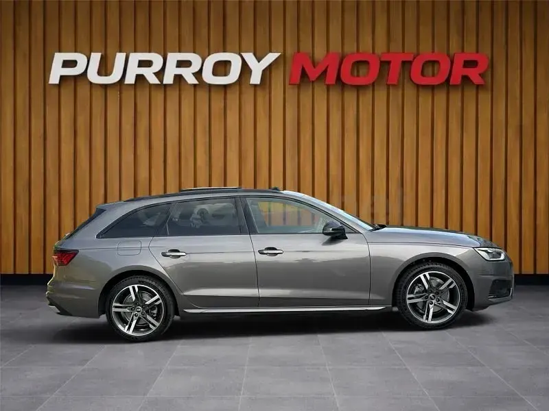 Usado Audi A4 163 CV (119 kW) 2022 Gris / plata Familiar