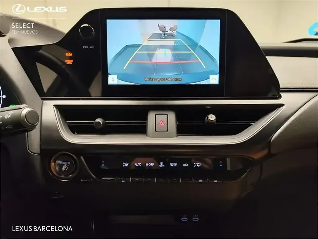 Usado Lexus UX 300h 199 CV (146 kW) 2026 Negro SUV