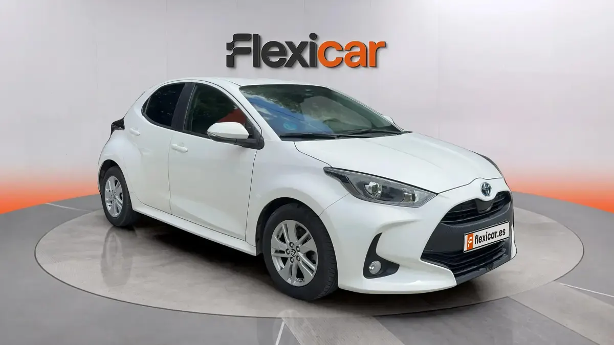 Occasion Toyota Yaris Hybrid Business Edition 116 PK (85 kW) 2022 Sedan
