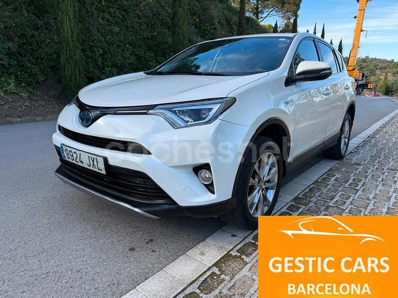 Blanco Usado 2017 Toyota RAV4 Hybrid Advance SUV | 18.990 € (Precio justo) - Imagen 1/4