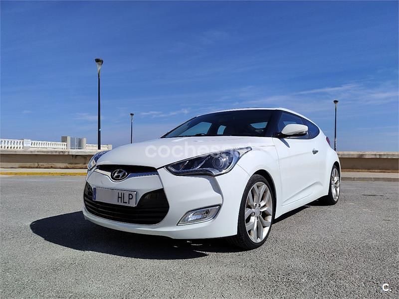 Blanco Usado 2012 Hyundai Veloster Sport Utilitario | 8950 € - Imagen 1/4