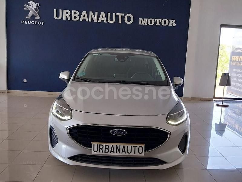 Gris / plata Usado 2022 Ford Fiesta Trend Berlina | 13.100 € (Precio justo) - Imagen 1/4
