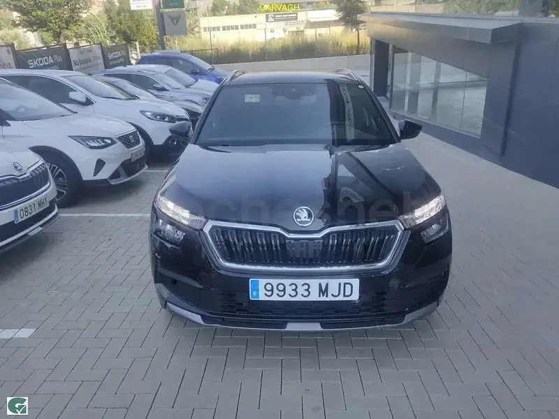 Usado Skoda Kamiq Ambition 150 CV (110 kW) 2023 Negro SUV