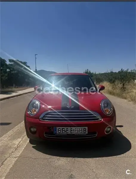 Usado Mini ONE 75 CV (55 kW) 2009 Rojo Utilitario