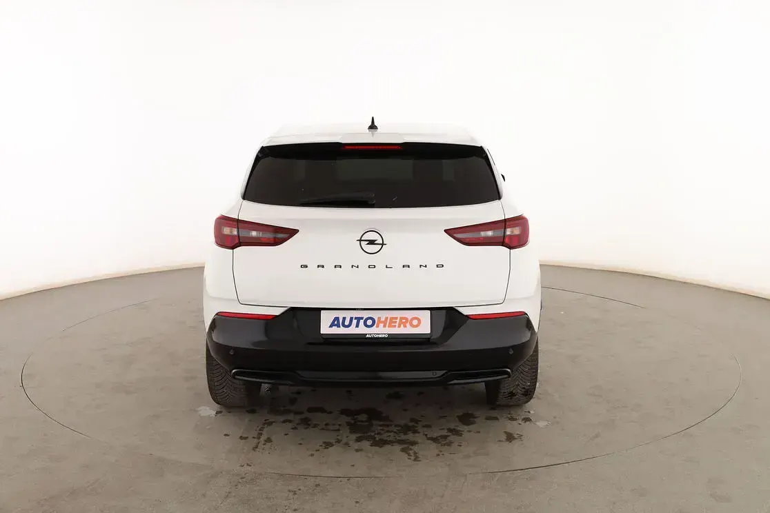 Usado Opel Grandland X GS Line 131 CV (96 kW) 2023 Blanco SUV