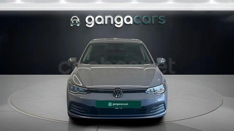 Usado VW Golf VIII Life 110 CV (80 kW) 2022 Gris / plata Berlina
