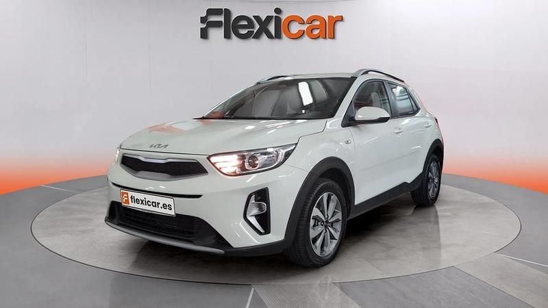 Usado Kia Stonic 79 CV (58 kW) 2025 Blanco SUV