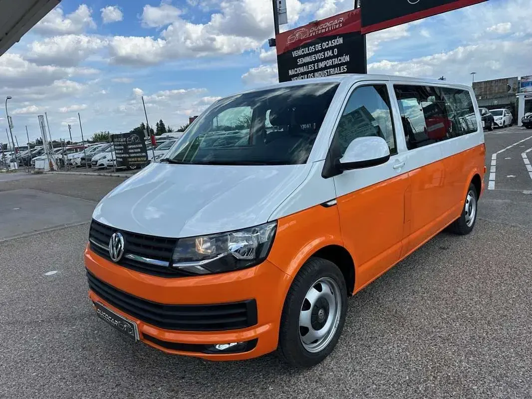 Usado VW Transporter 150 CV (110 kW) 2020 Naranja Van