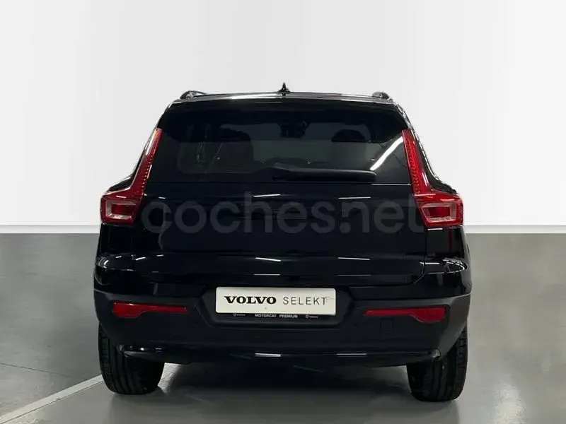 Nuevo Volvo XC40 Plus 163 CV (119 kW) 2026 Negro SUV
