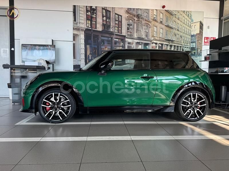 Usado Mini John Cooper Works 231 CV (169 kW) 2025 Verde Utilitario
