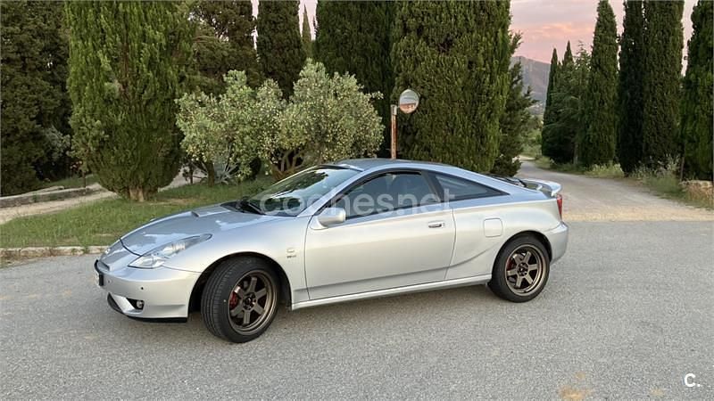Gris / plata Usado 2002 Toyota Celica Coupe | 10.000 € - Imagen 1/4