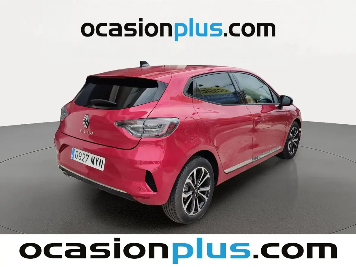 Usado Renault Clio Techno 91 CV (66 kW) 2025 Rojo Utilitario