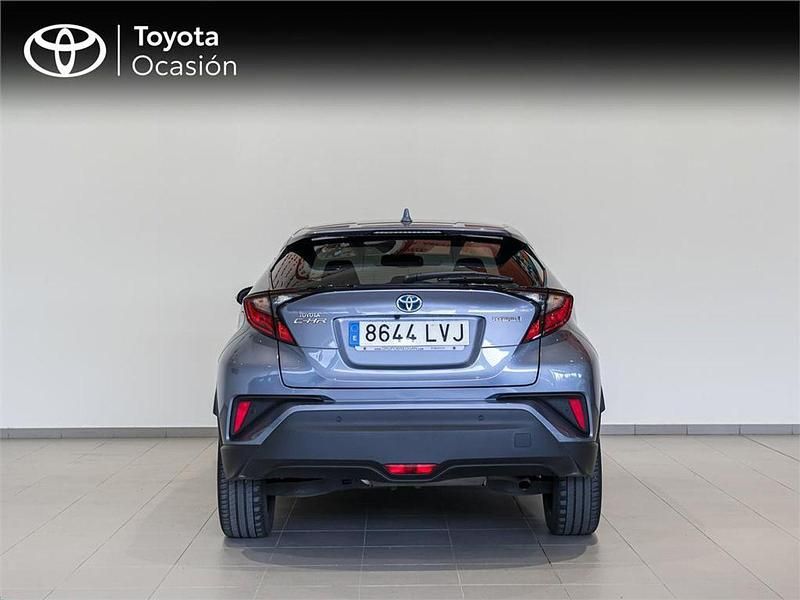 Usado Toyota C-HR Advance 122 CV (89 kW) 2021 Gris SUV