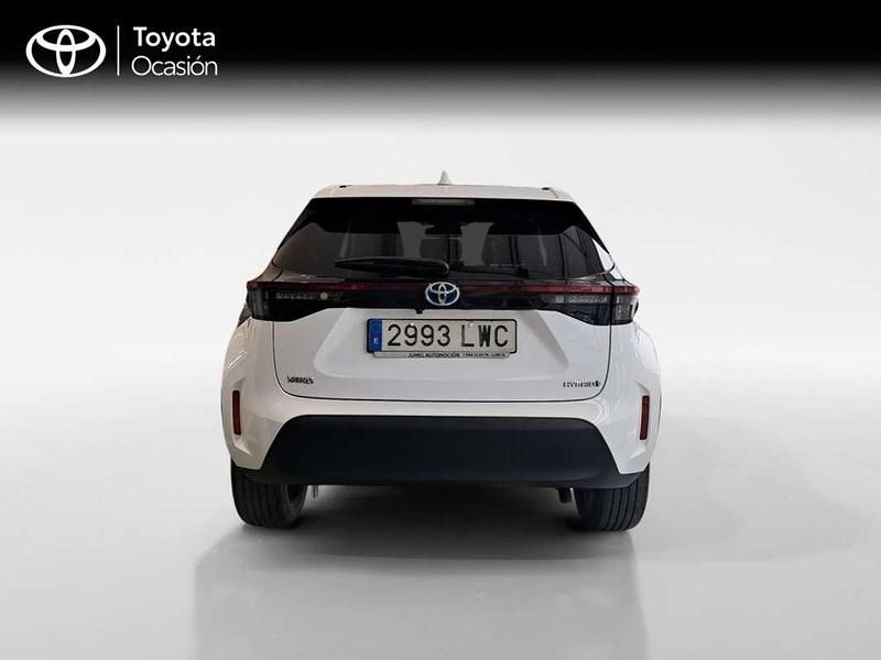 Usado Toyota Yaris Cross Style 116 CV (85 kW) 2022 Blanco SUV