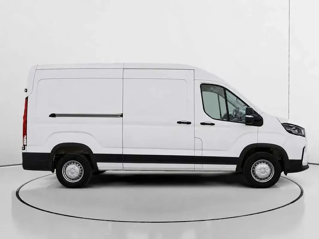 Usado Maxus V90 204 CV (150 kW) 2023 Blanco Van