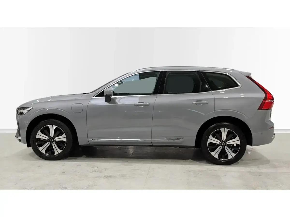 Usado Volvo XC60 Plus 350 CV (257 kW) 2024 Gris SUV