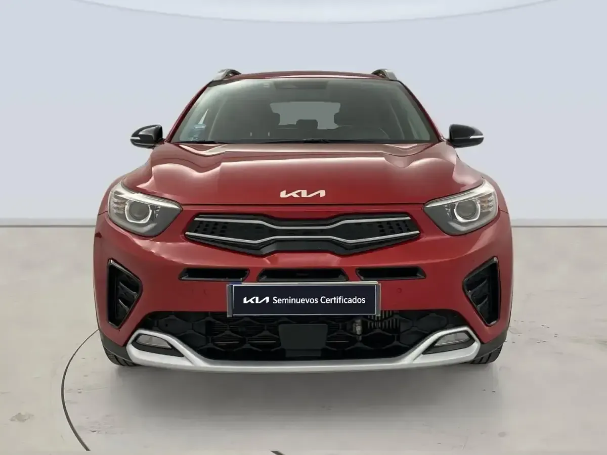 Käytetty Kia Stonic GT-Line 120 HP (88 kW) 2022 Punainen Katumaasturi