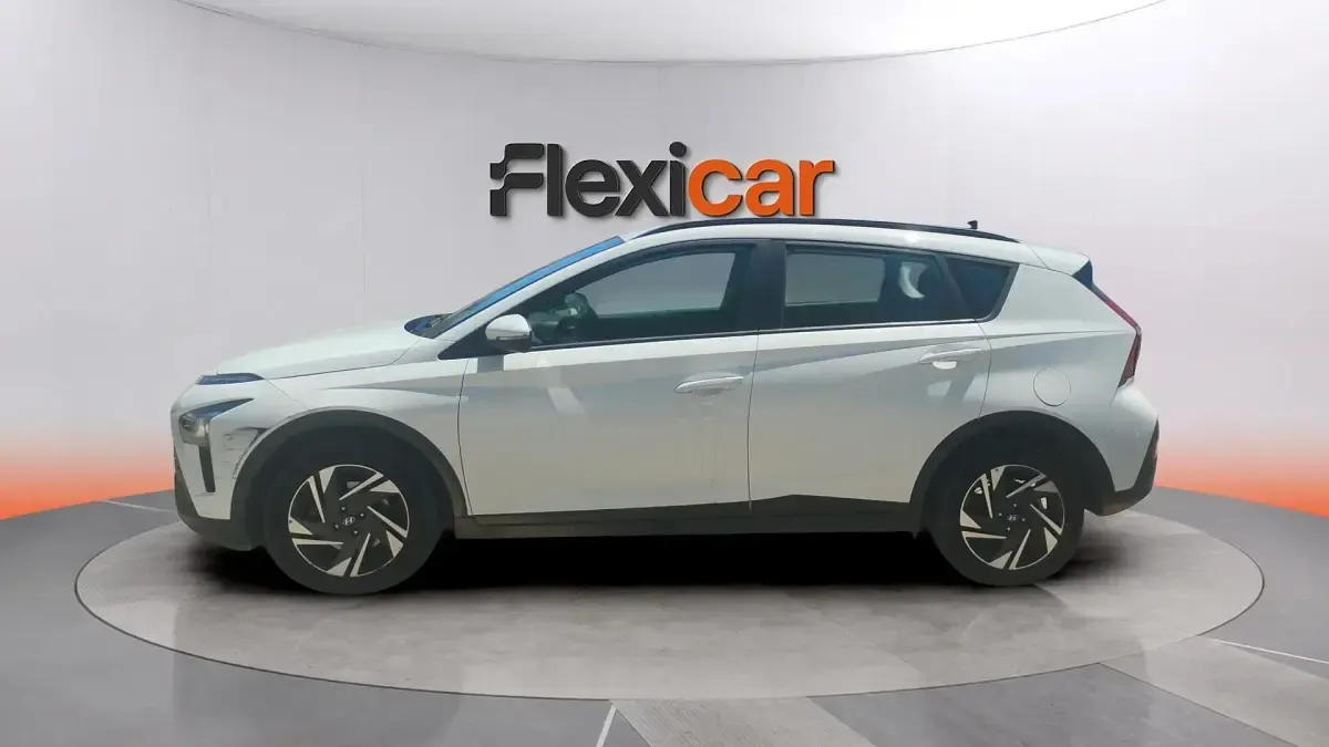 Usado Hyundai Bayon 101 CV (74 kW) 2022 Blanco SUV