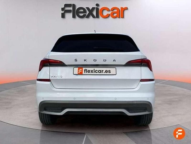 Usado Skoda Kamiq Ambition 116 CV (85 kW) 2021 Blanco SUV