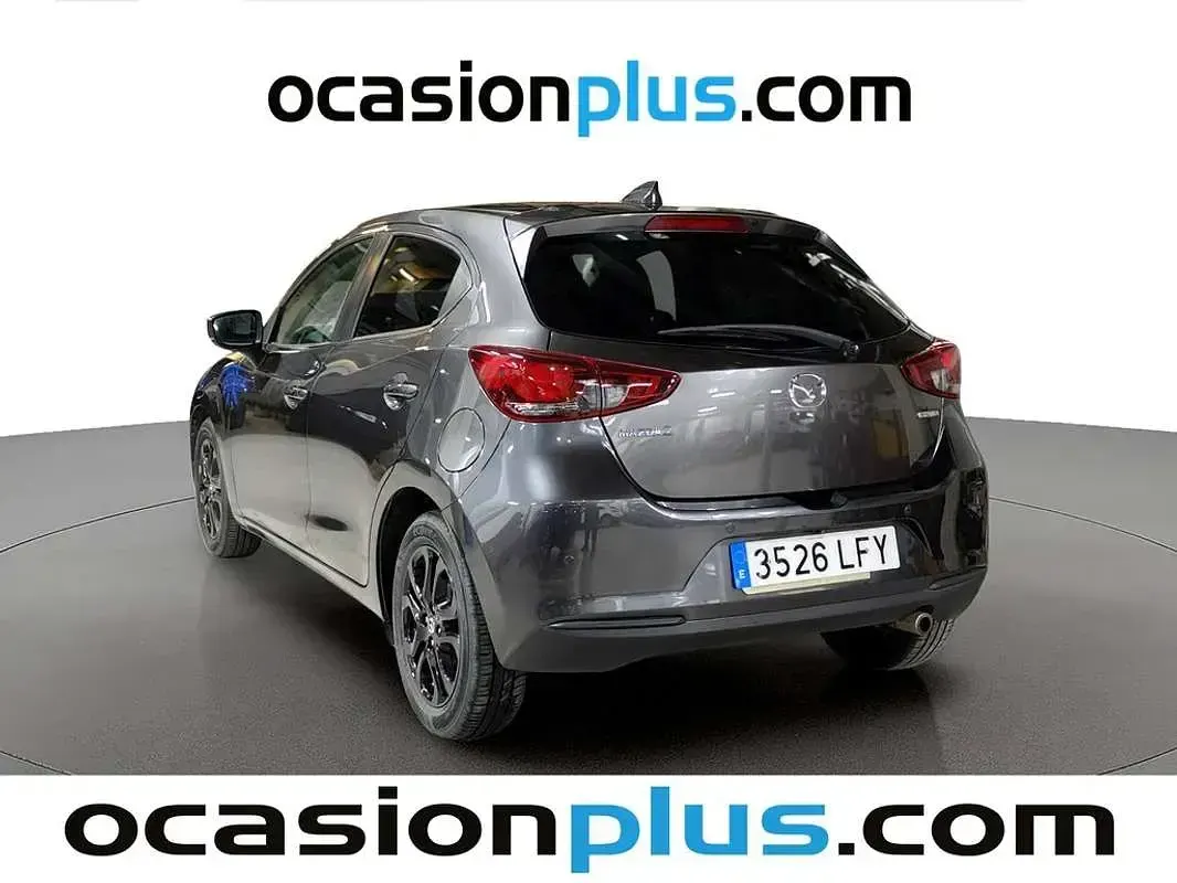 Usado Mazda 2 90 CV (66 kW) 2020 Gris Utilitario