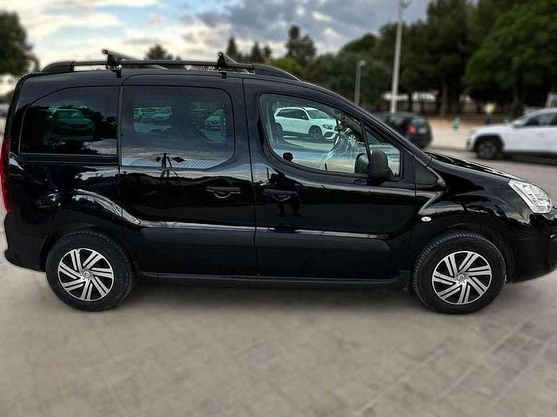 Usado Citroën Berlingo 101 CV (74 kW) 2018 Negro Monovolumen