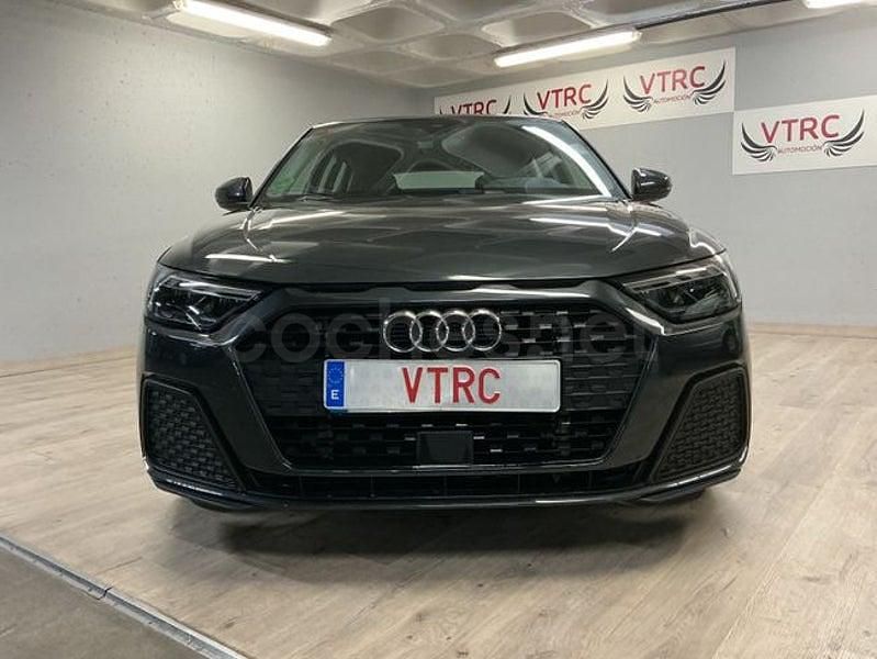 Usado Audi A1 Sportback 116 CV (85 kW) 2019 Gris / plata Utilitario