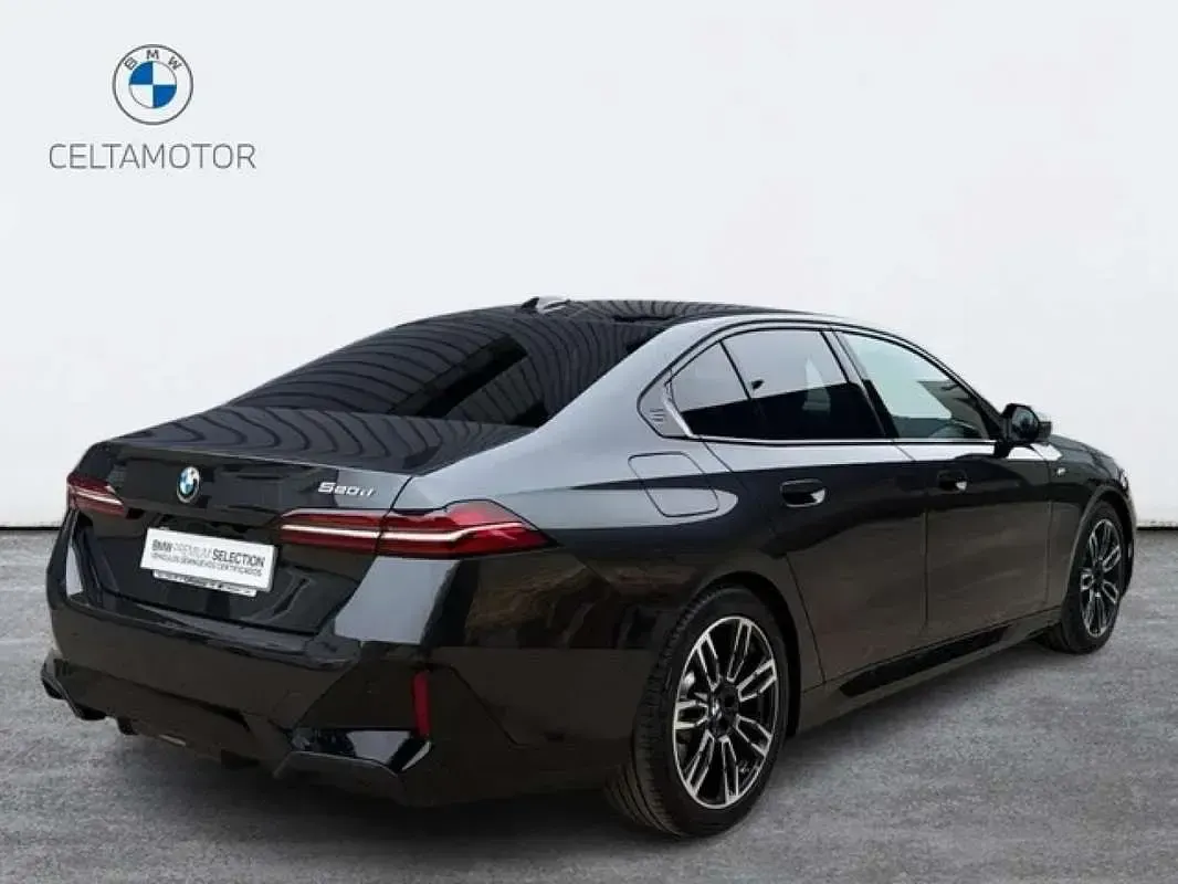 Usado BMW 520 Comfort Edition 197 CV (144 kW) 2025 Gris Berlina