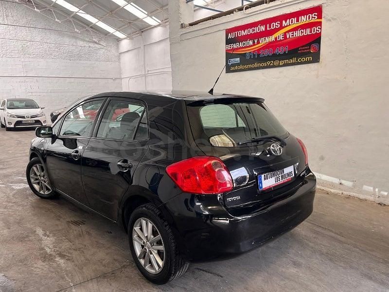Usado Toyota Auris Active 90 CV (66 kW) 2009 Negro Utilitario