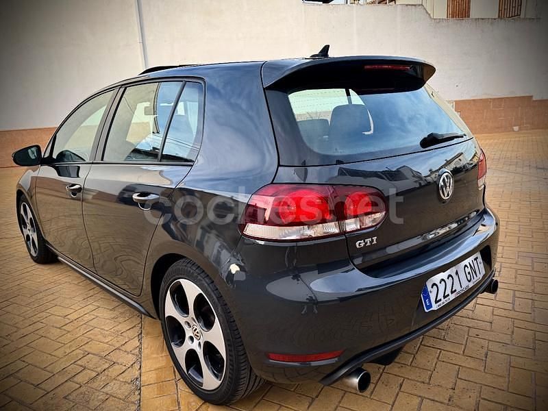 Usado VW Golf VI GTI 210 CV (154 kW) 2010 Gris / plata Utilitario