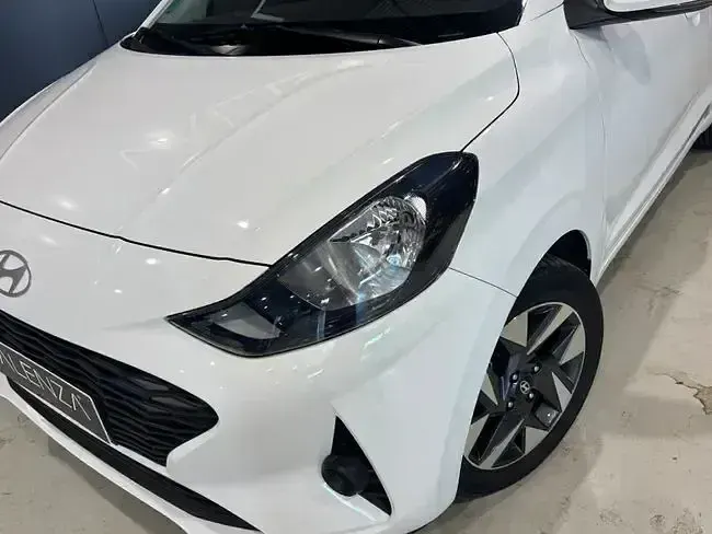 Usado Hyundai i10 67 CV (49 kW) 2025 Blanco Utilitario