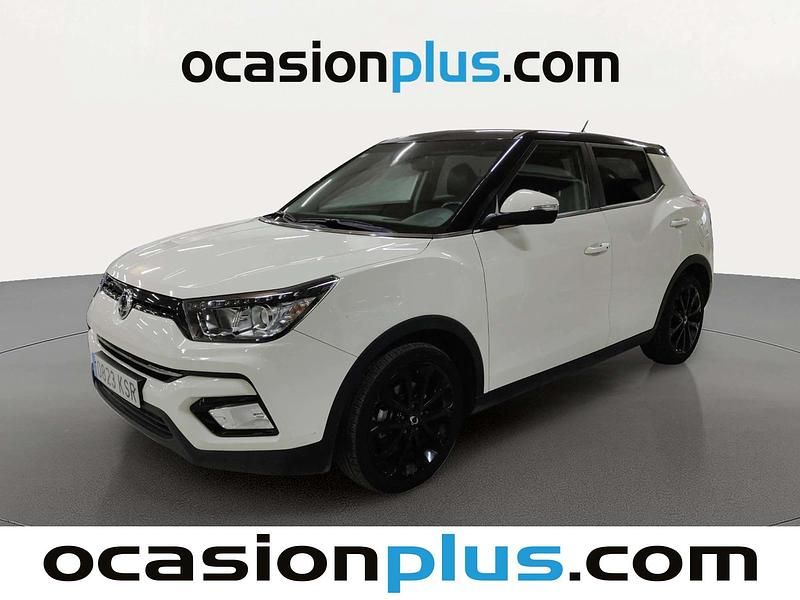 Blanco Usado 2018 Ssangyong (KGM) Tivoli Limited SUV | 12.228 € (Precio justo) - Imagen 1/4