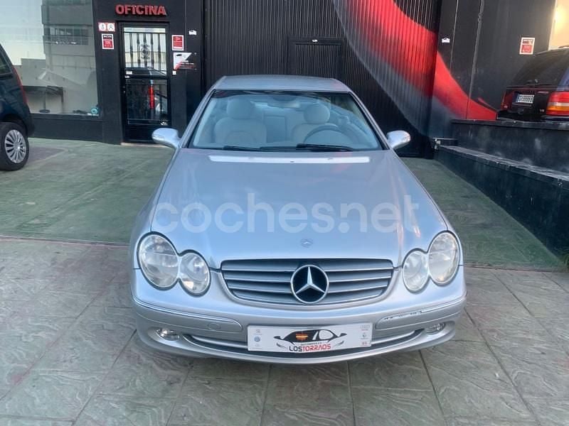 Gris / plata Usado 2004 Mercedes CLK240 Elegance Coupe | 5999 € (Buen precio) - Imagen 1/4