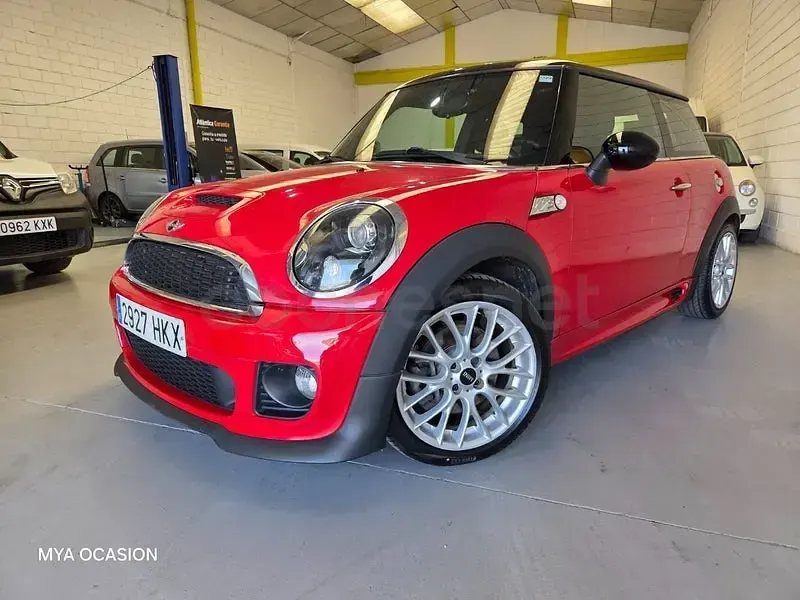 Usado Mini John Cooper Works 211 CV (155 kW) 2012 Rojo Utilitario