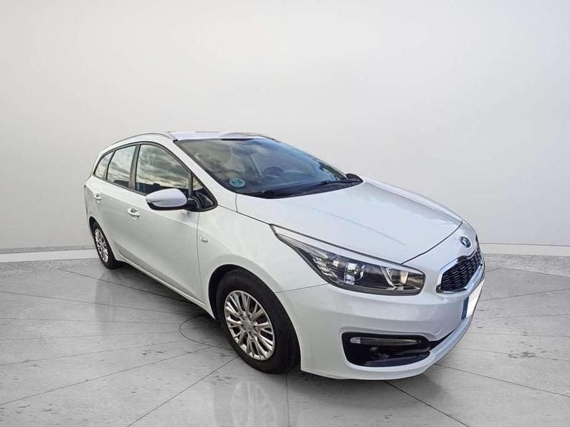 Usado Kia Ceed GT 110 CV (80 kW) 2017 Blanco Utilitario