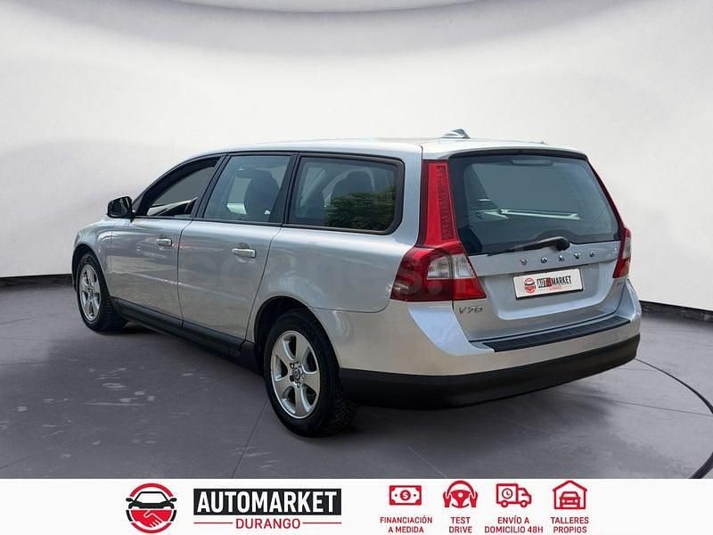 Usado Volvo V70 Summum 163 CV (119 kW) 2007 Gris / plata Familiar