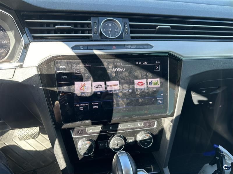 Usado VW Passat Sportline 150 CV (110 kW) 2017 Blanco Familiar