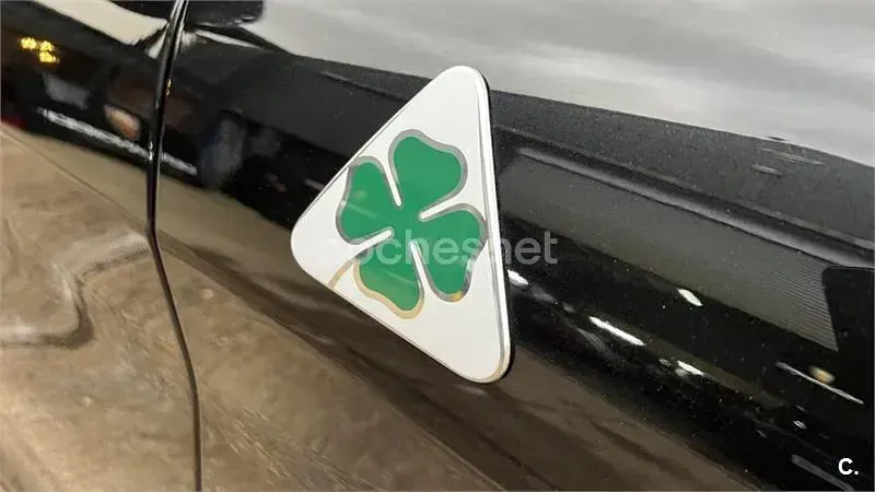Usado Alfa Romeo Stelvio Quadrifoglio 510 CV (375 kW) 2022 Negro SUV