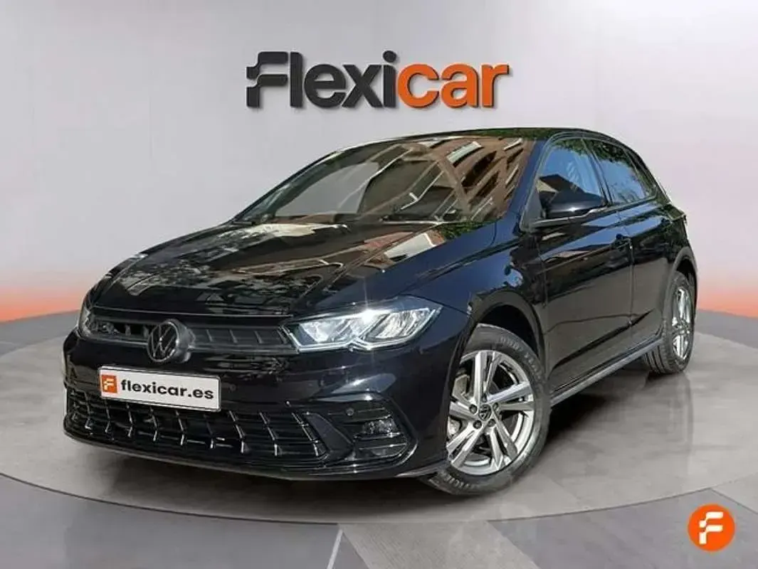 Usado VW Polo Life 95 CV (69 kW) 2022 Negro Utilitario