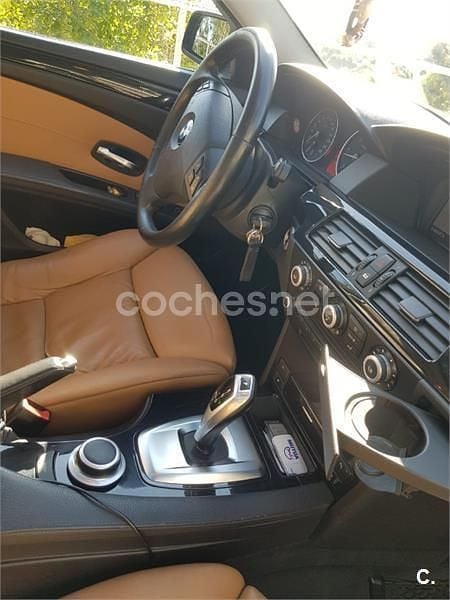 Azul Usado 2008 BMW 530 Familiar | 7600 € (Precio justo) - Imagen 1/4