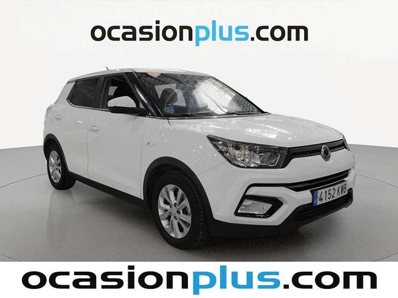 Gebraucht SsangYong Tivoli 128 PS (94 kW) 2019 Weiß SUV