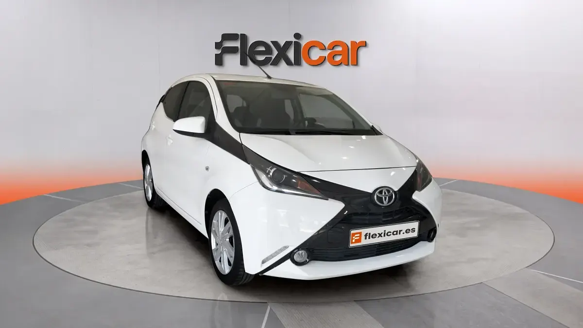 Usado Toyota Aygo X-cite 72 CV (52 kW) 2017 Utilitario