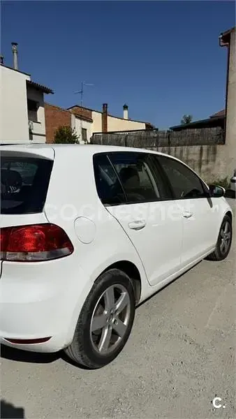 Usado VW Golf VII Advance 105 CV (77 kW) 2012 Blanco Berlina